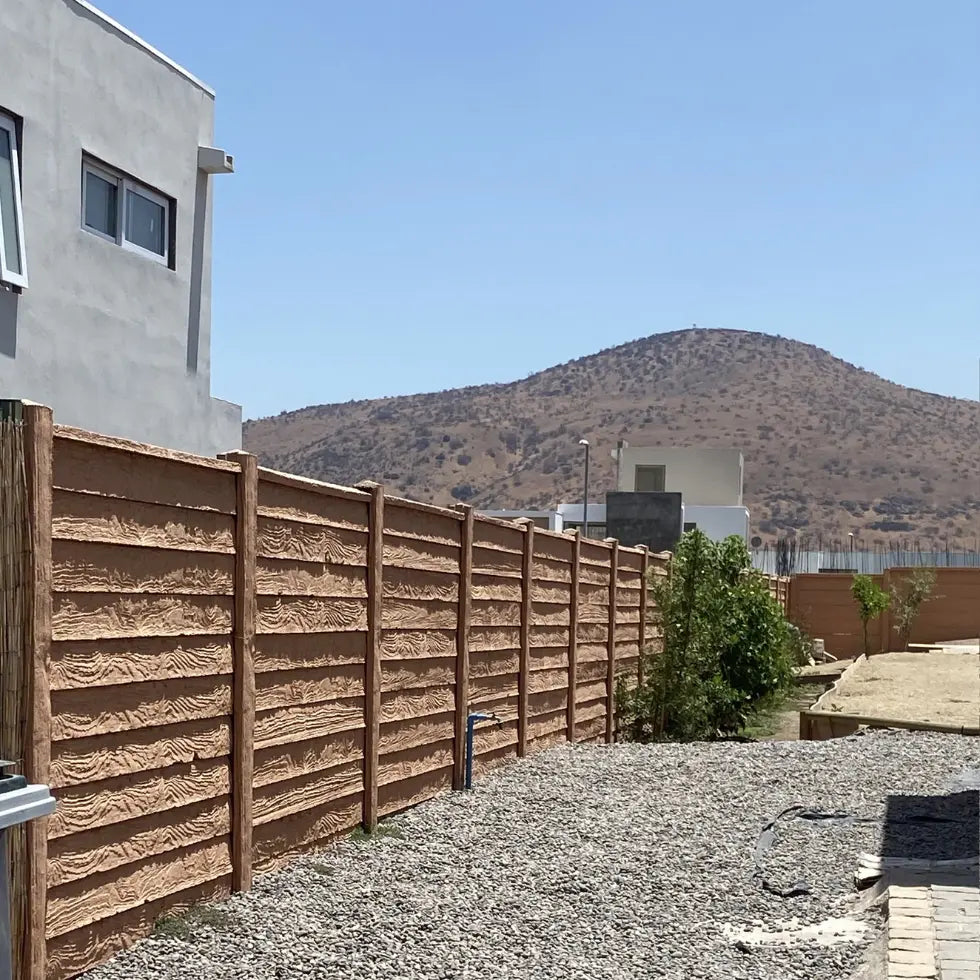 Cierro de Hormigón Imitación Madera Ambas Caras (Altura 1,55 - 2,45 m) Timbercret