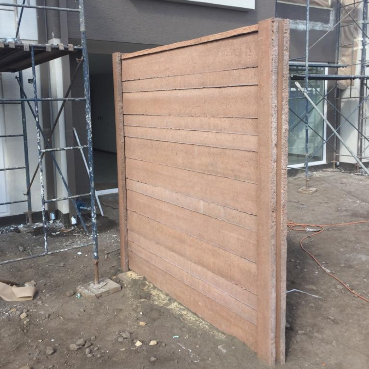 Cierro Liso Tablon de Hormigón